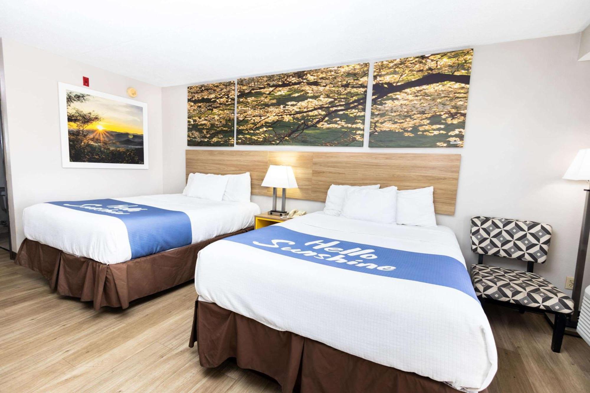 Days Inn By Wyndham Dayton Huber Heights Northeast Εξωτερικό φωτογραφία