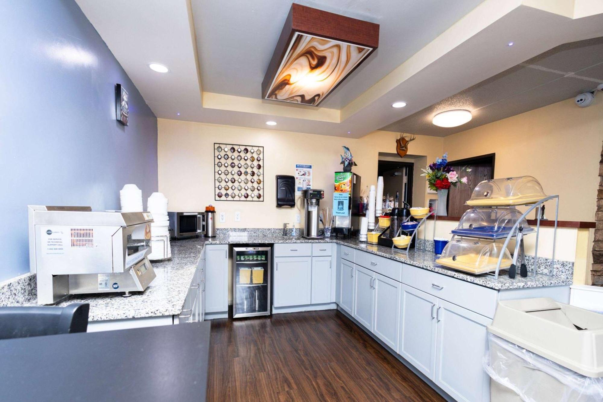Days Inn By Wyndham Dayton Huber Heights Northeast Εξωτερικό φωτογραφία
