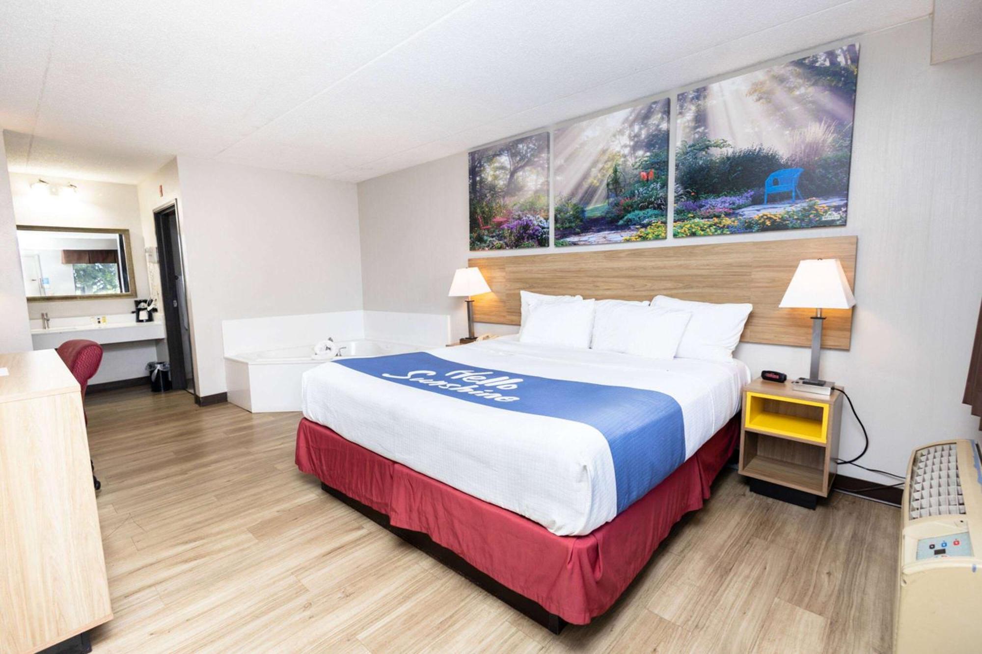 Days Inn By Wyndham Dayton Huber Heights Northeast Εξωτερικό φωτογραφία