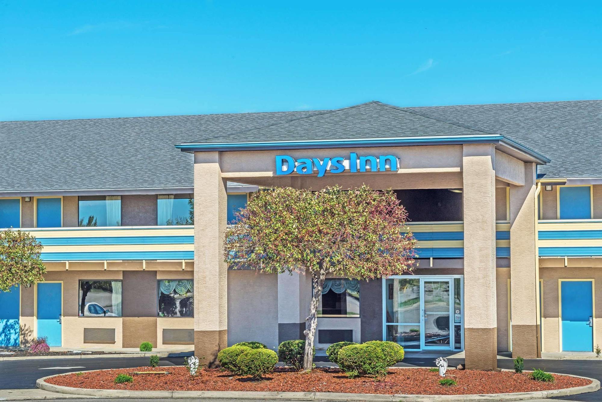 Days Inn By Wyndham Dayton Huber Heights Northeast Εξωτερικό φωτογραφία